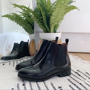 & Other Stories Leather Chelsea Ankle Boots